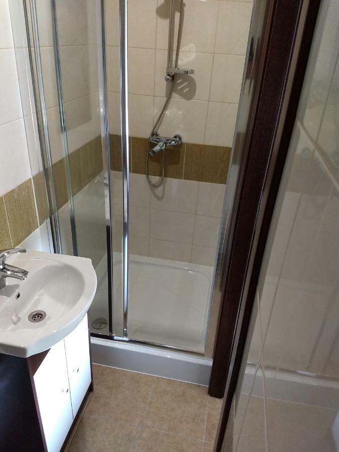 Dalnia Karczma Biesiadna B&B 외부 사진