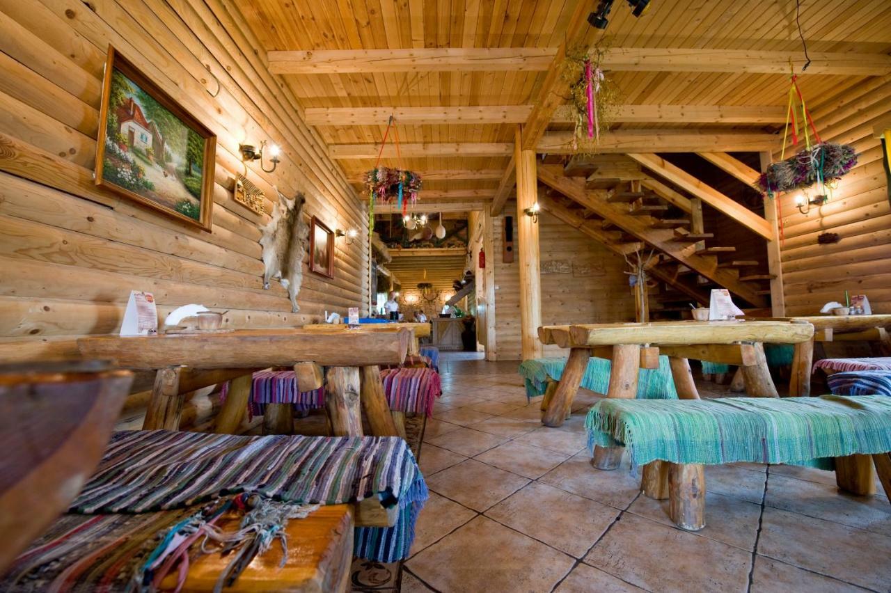 Dalnia Karczma Biesiadna B&B 외부 사진