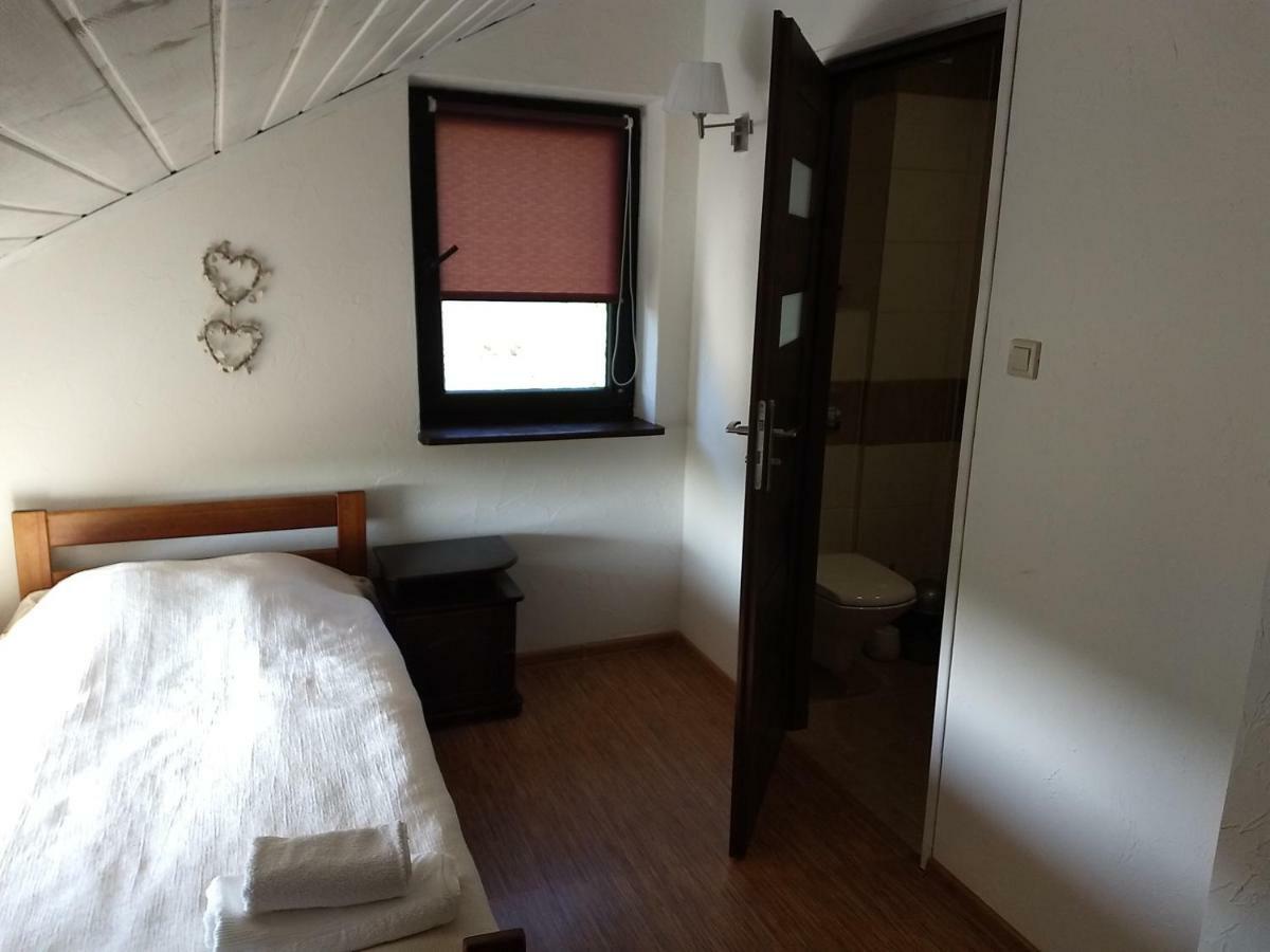Dalnia Karczma Biesiadna B&B 외부 사진