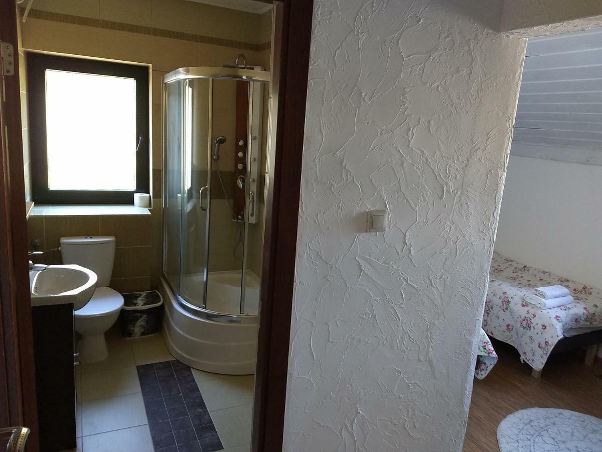 Dalnia Karczma Biesiadna B&B 외부 사진