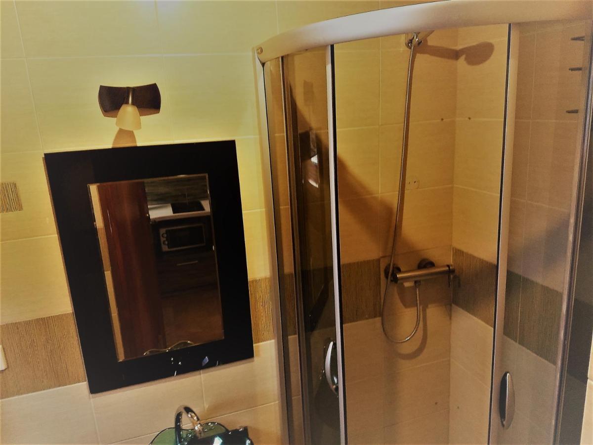 Dalnia Karczma Biesiadna B&B 외부 사진
